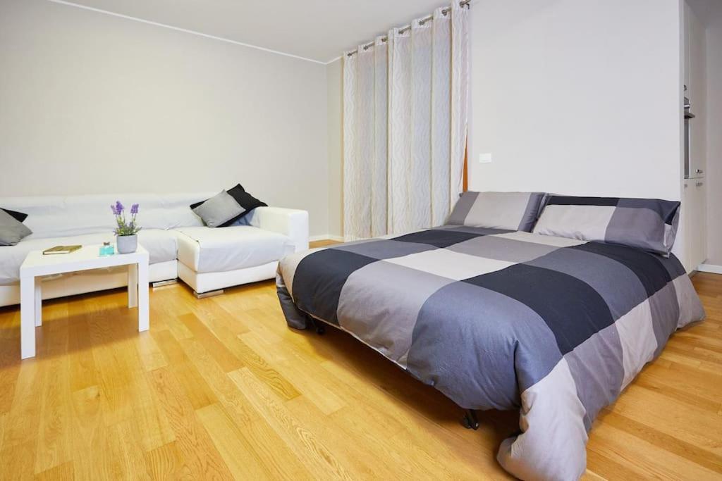 Center Aviano Comfort Suite Free Parking Wifi Екстер'єр фото